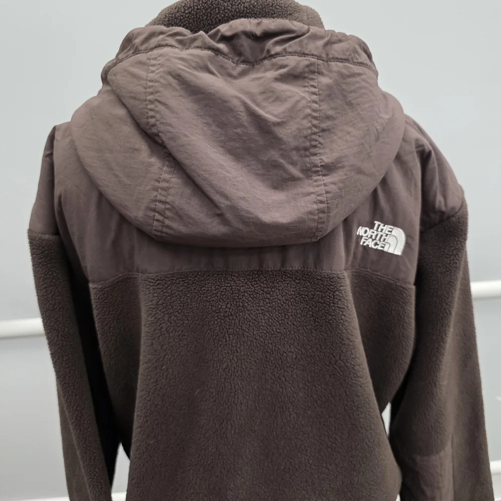 The North Face Men's Dark Brown Performance Jacket - Picture 10 of 13
